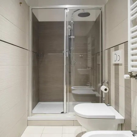 Dreamynest Quattro Cantoni - 2 Bdr Vicino Il Colosseo Rome Exterior photo